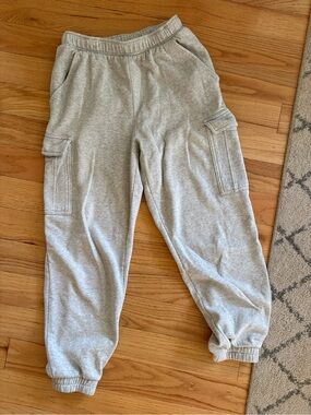 Universal Threads cargo joggers
